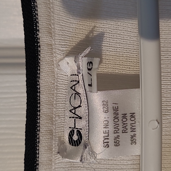 Chagall short sleeve sweater with embridery/bead detail size Lg - Picture 3 of 3